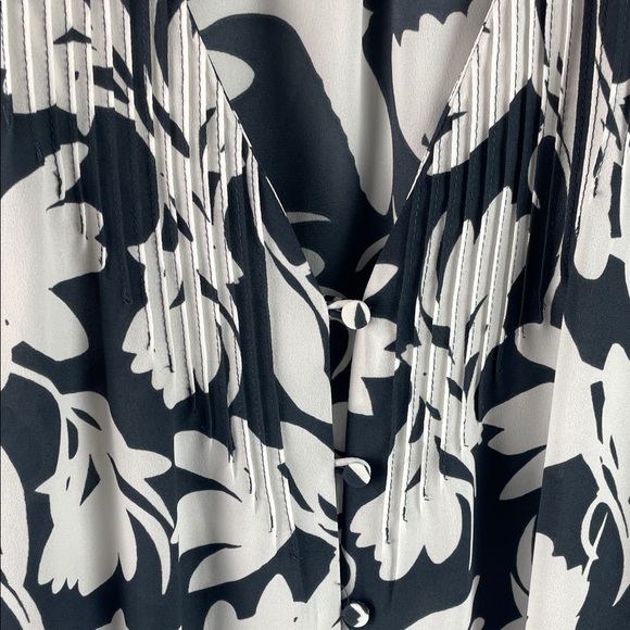 J. Crew Floral Blouse Size 2 - Picture 4 of 11